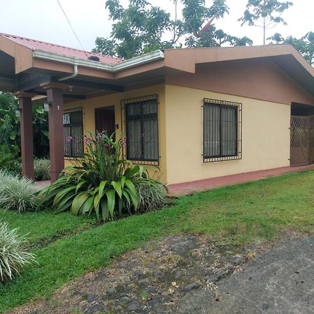 Palma  Casas De Campo Las Pavitas Cottages "Red Frog" מראה חיצוני תמונה